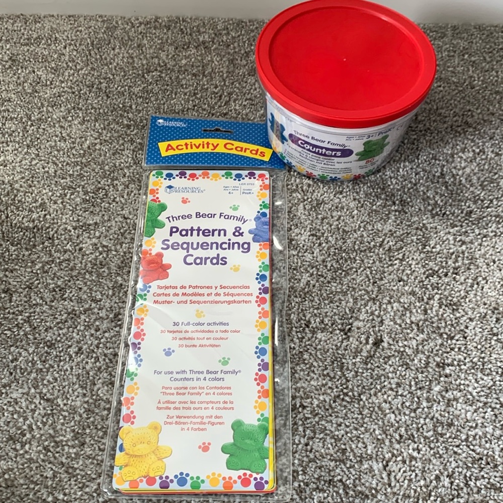 Learning Resources Three Bear Family Pattern & Sequencing Card Bears